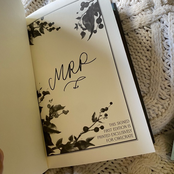 Owlcrate exclusive edition of “The Poison Season” by Mara Rutherford - Picture 5 of 5